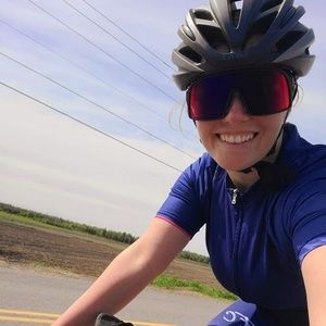 Meet your Posher, Emilie